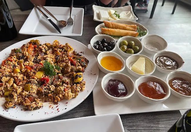 The Gundis Kurdish Kitchen