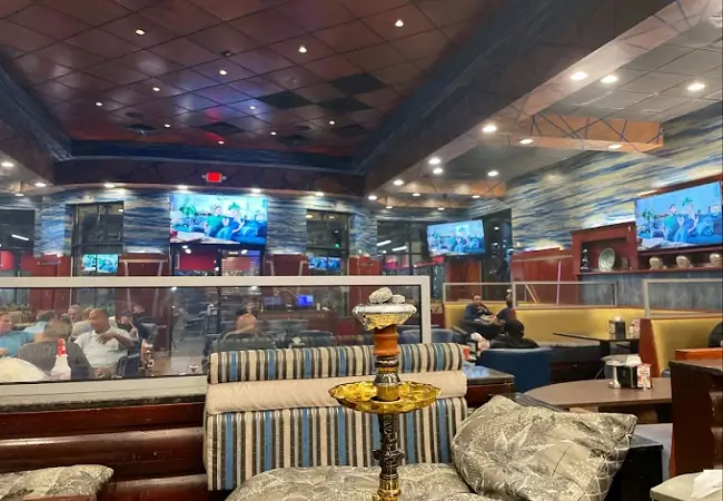 Mangos Cafe on the Hill