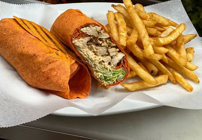 Mangos Cafe on the Hill