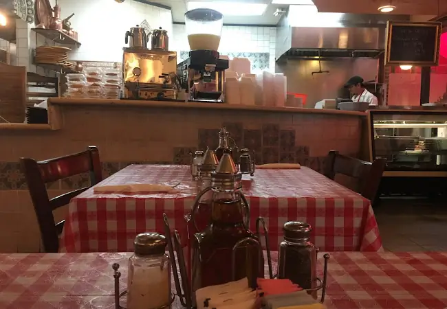 Istanbul Grill & Deli