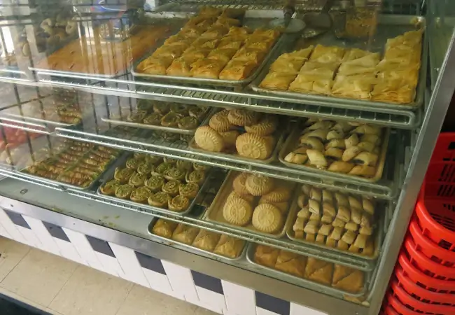 Droubis Bakery & Deli