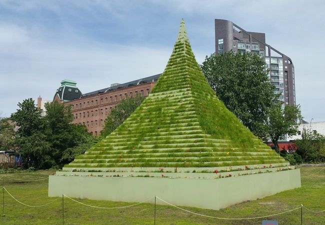 Socrates Sculpture Park