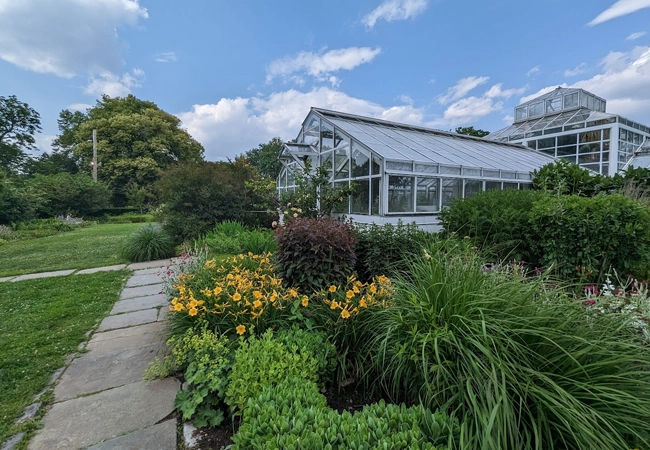 Snug  Harbor Cultural Center & Botanical Garden